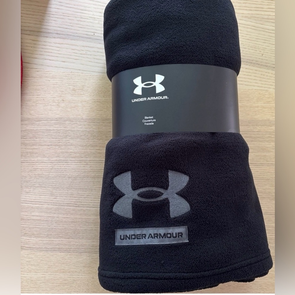 Under Armour Fleece Throw